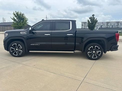 Used 2023 GMC Sierra 1500 Denali w/ Denali Reserve Package AWD/4WD image 47