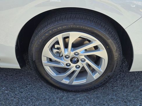 Certified 2024 Subaru Impreza 2.0i AWD/4WD image 9