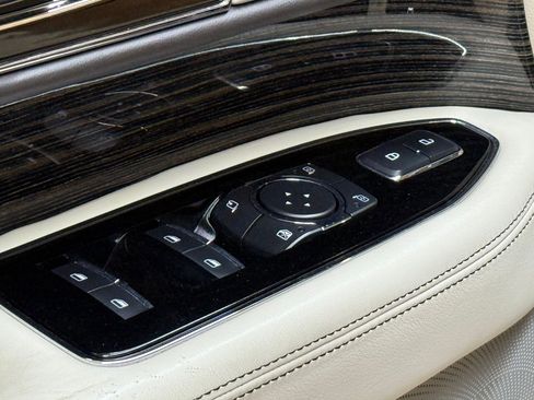 Used 2021 Lincoln Navigator Black Label image 24