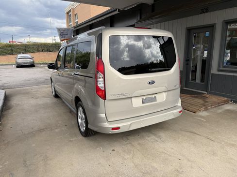 Used 2016 Ford Transit Connect XLT FWD image 7
