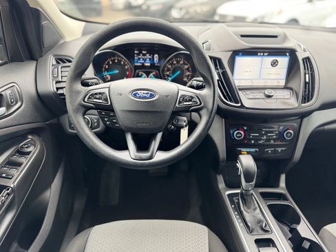 Used 2018 Ford Escape SE w/ SE Sync 3 Package image 18