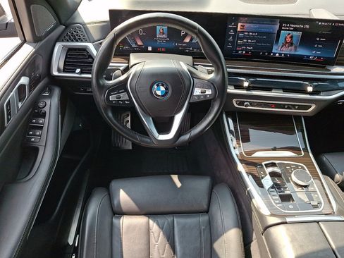 Used 2025 BMW X5 xDrive50e AWD/4WD image 22