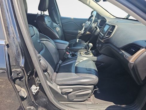 Certified 2017 Jeep Cherokee Limited AWD/4WD image 30