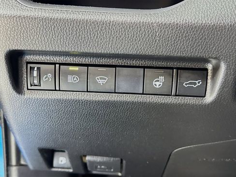 Used 2021 Toyota RAV4 XLE w/ Convenience Package AWD/4WD image 21