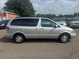 Used 2002 Toyota Sienna XLE image 4
