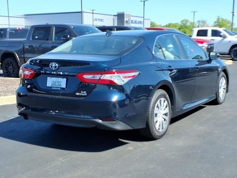 Used 2020 Toyota Camry LE w/ Fleet Convenience Package FWD image 27