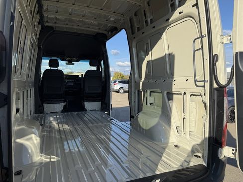 New 2026 Mercedes-Benz Sprinter 2500 image 16