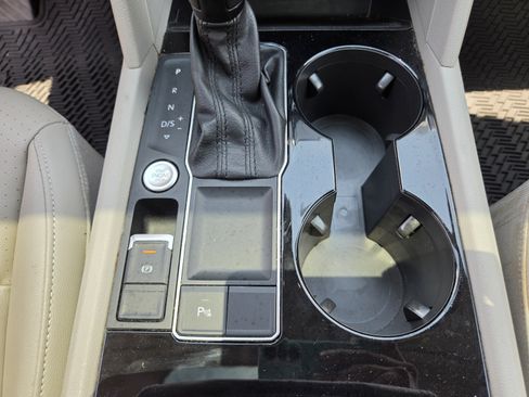 Used 2021 Volkswagen Atlas SEL FWD image 14