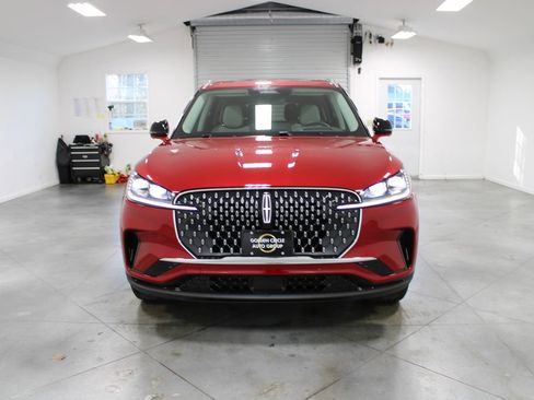 New 2026 Lincoln Aviator Reserve image 2