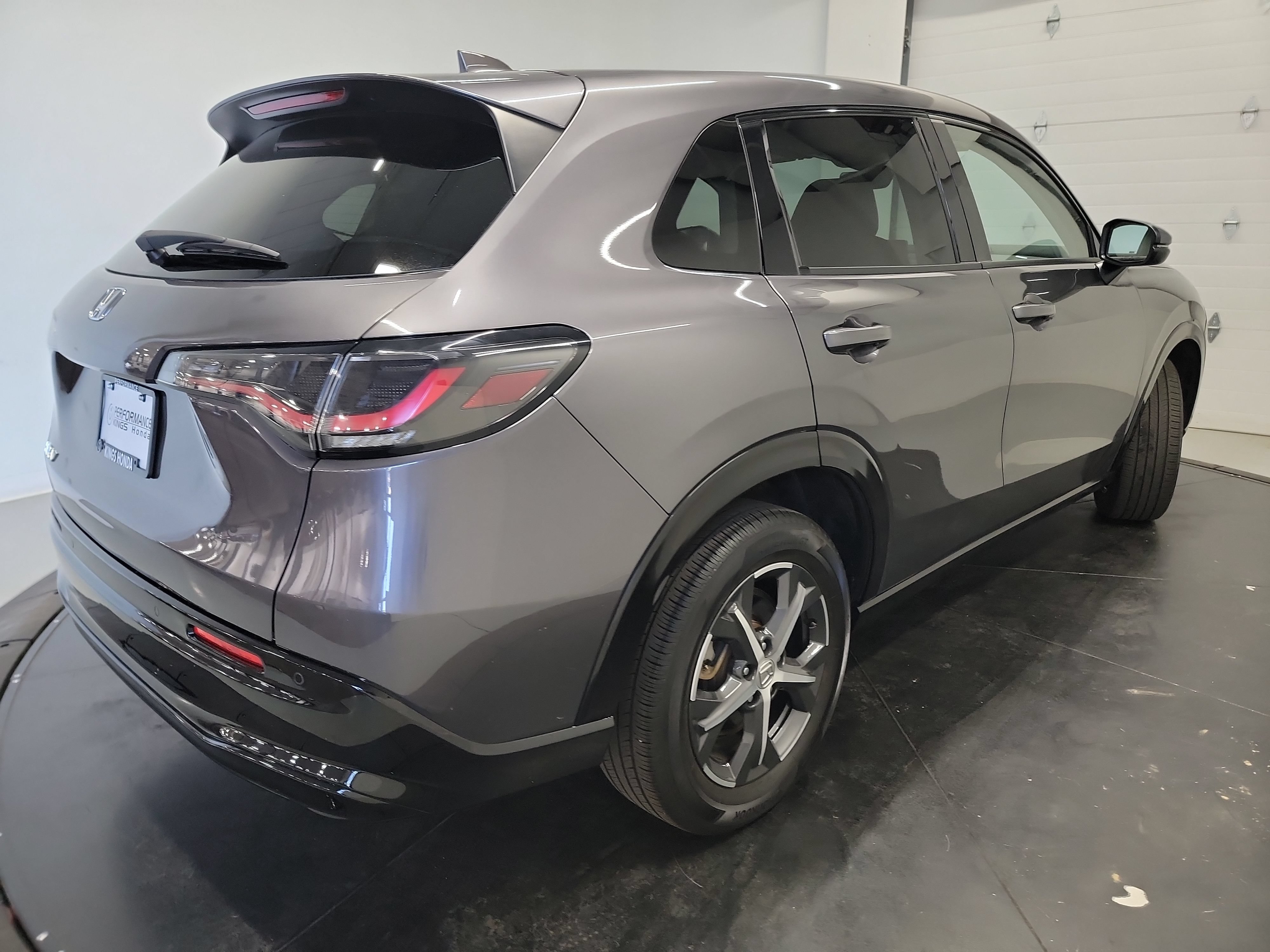 Used 2024 Honda HR-V EX-L image 9