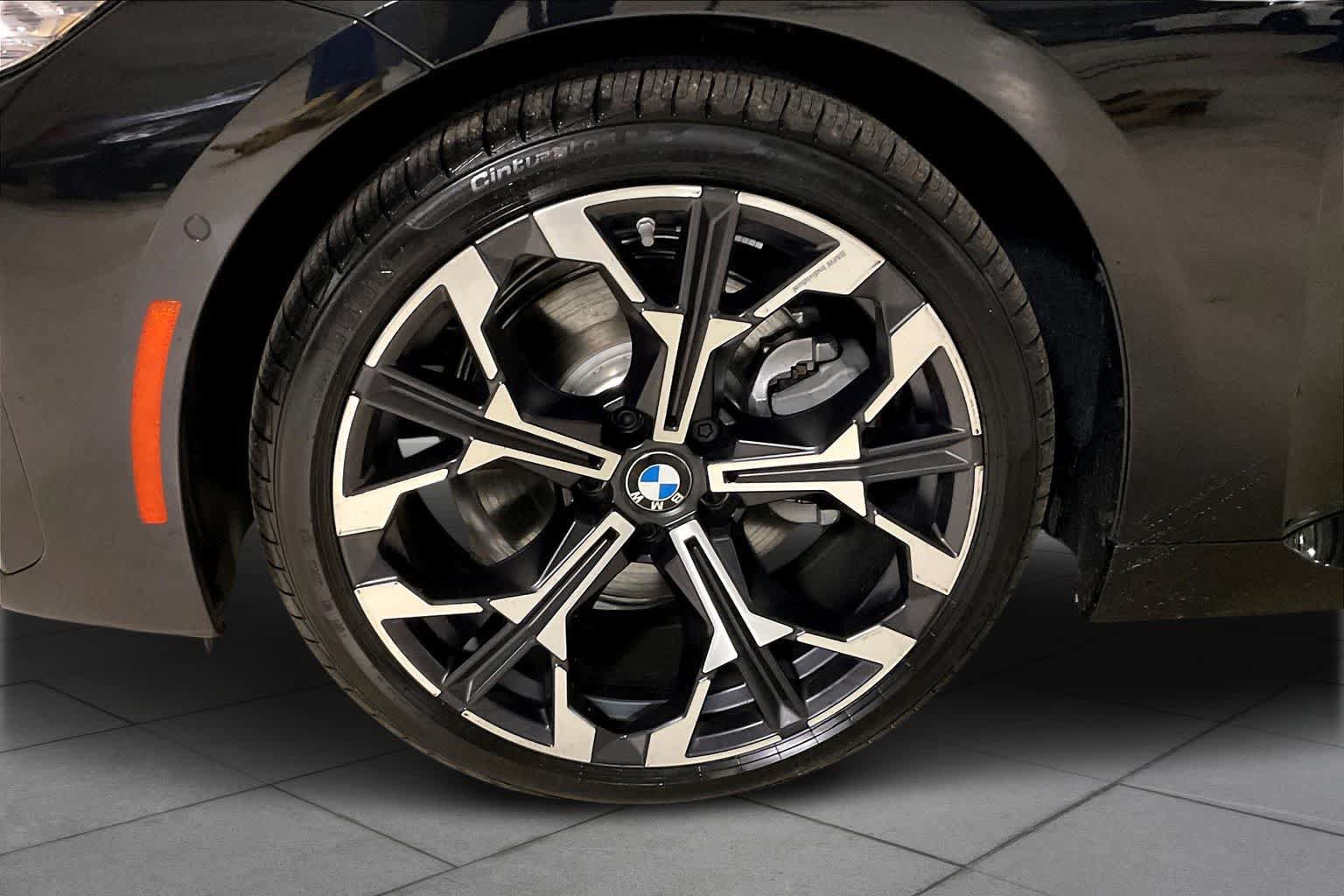 Used 2026 BMW 230i Coupe w/ Premium Package RWD image 11