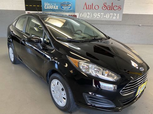 Used 2018 Ford Fiesta S image 7