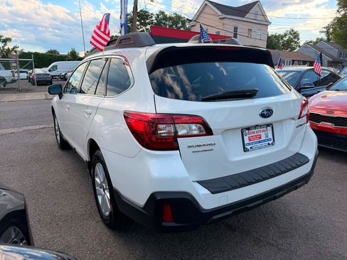 Used 2019 Subaru Outback 2.5i Premium AWD/4WD image 5