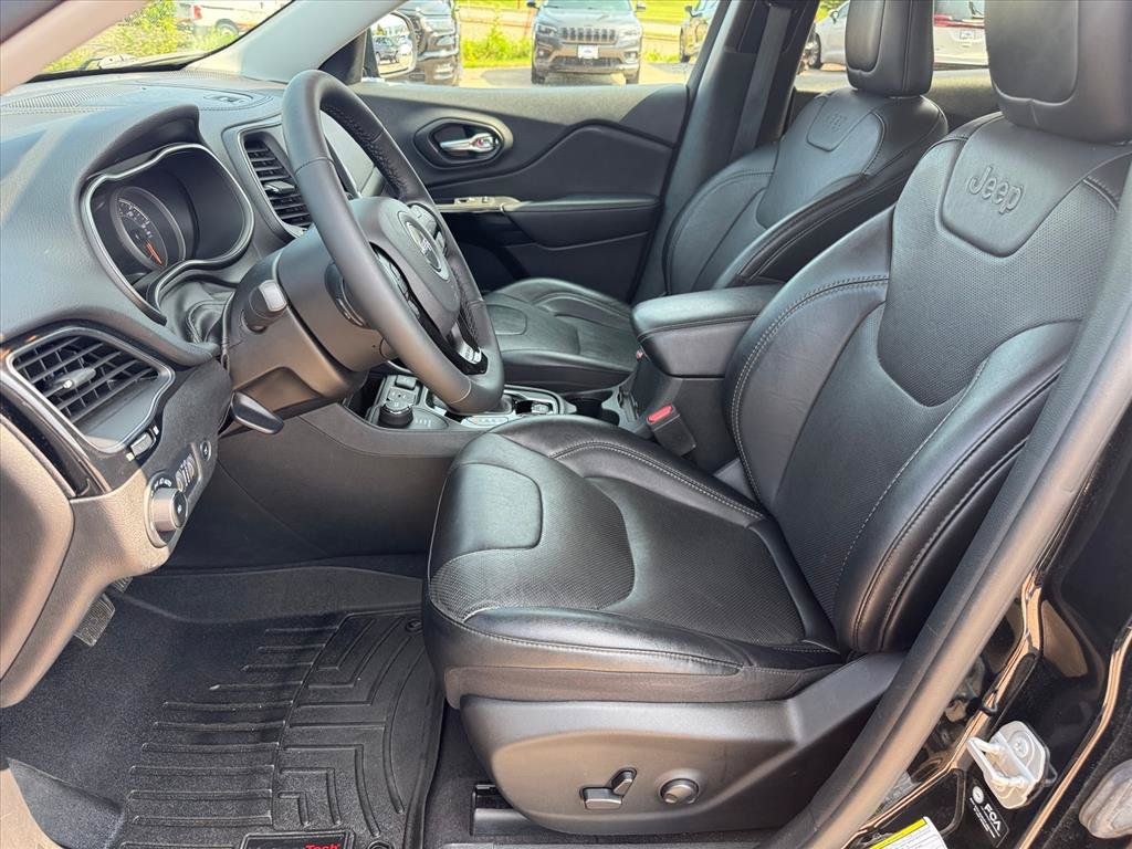Used 2023 Jeep Cherokee Altitude Lux AWD/4WD image 9
