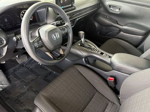Certified 2025 Honda HR-V LX image 11