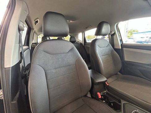 Used 2022 Volkswagen Taos SE FWD image 27