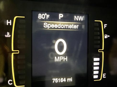 Used 2015 Jeep Cherokee Latitude FWD image 15