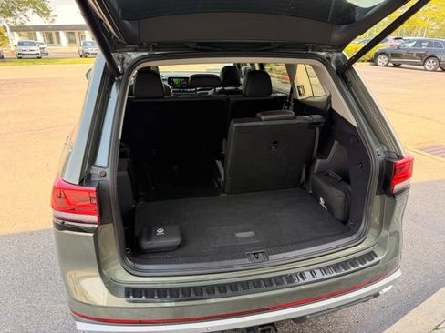 Certified 2024 Volkswagen Atlas Peak Edition SEL AWD/4WD image 12