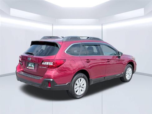 Used 2018 Subaru Outback 2.5i AWD/4WD image 5