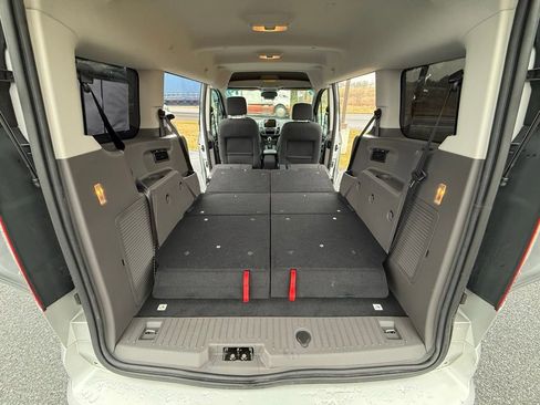 Used 2019 Ford Transit Connect XLT image 29