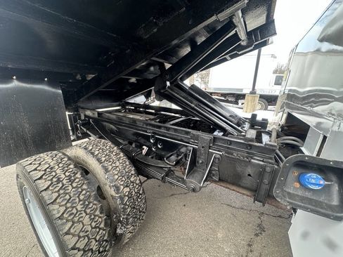 Used 2015 Ford F550 4x4 SuperCab Super Duty image 28