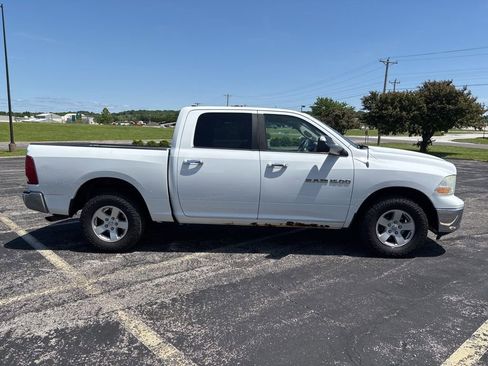 Used 2011 RAM 1500 Classic SLT w/ Luxury Group AWD/4WD image 4