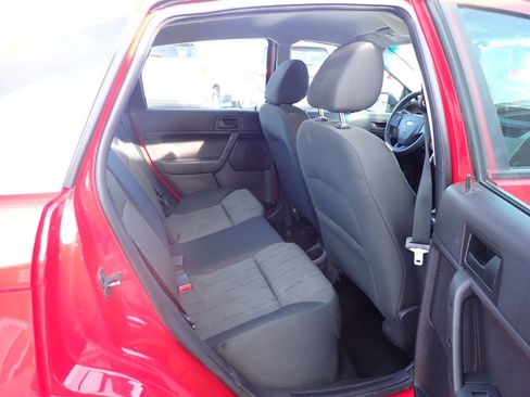 Used 2008 Ford Focus SE image 10