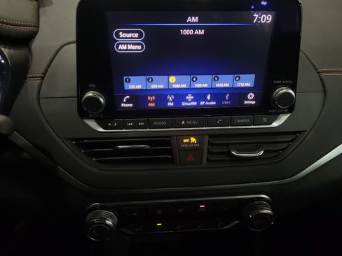 Used 2019 Nissan Altima 2.0 SR image 25