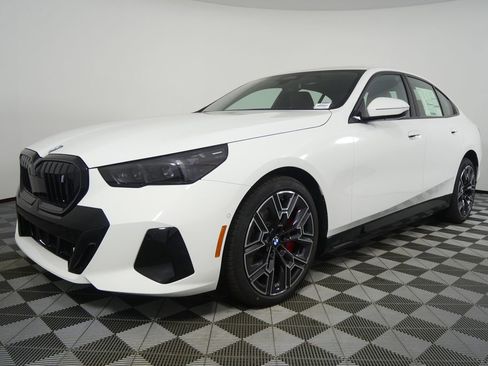 New 2026 BMW i5 eDrive40 w/ M Sport Package image 7