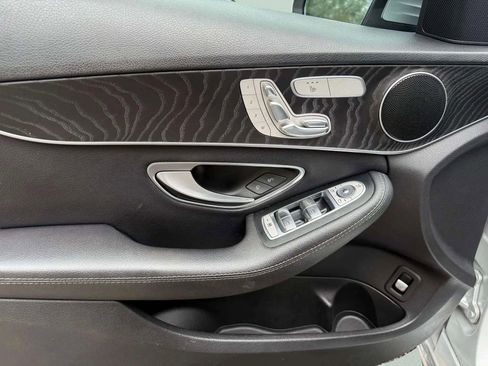 Used 2016 Mercedes-Benz C 300 4MATIC Sedan image 22