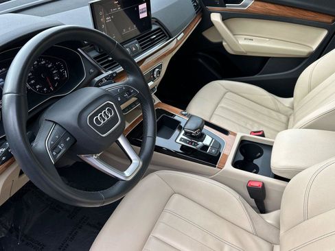 Used 2023 Audi Q5 Premium image 9