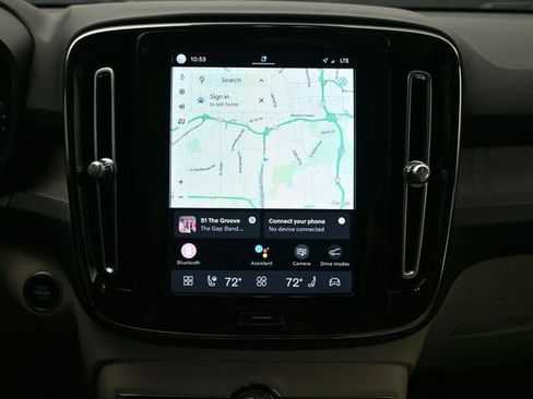 Used 2023 Volvo XC40 B5 Plus w/ Protection Package Premier AWD/4WD image 14