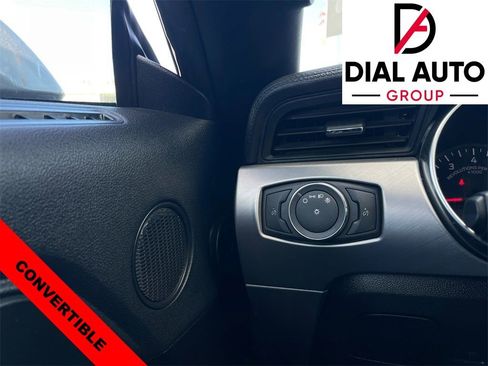 Used 2022 Ford Mustang Premium image 19