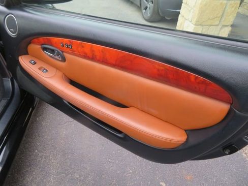 Used 2002 Lexus SC 430 Convertible image 15