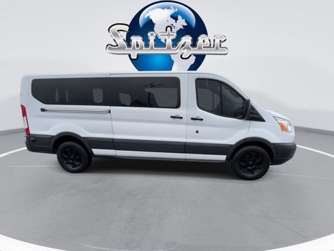 Used 2018 Ford Transit 350 XLT image 3