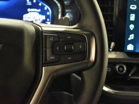 Used 2025 Chevrolet Silverado 1500 LTZ w/ Technology Package AWD/4WD image 10