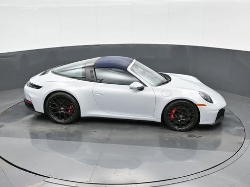 Used 2025 Porsche 911 Targa 4 GTS image 31