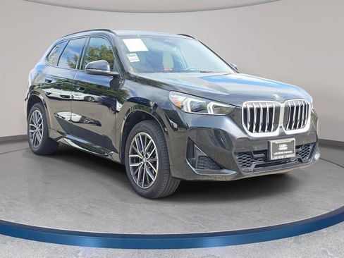 Used 2026 BMW X1 xDrive28i w/ M Sport Package AWD/4WD image 4