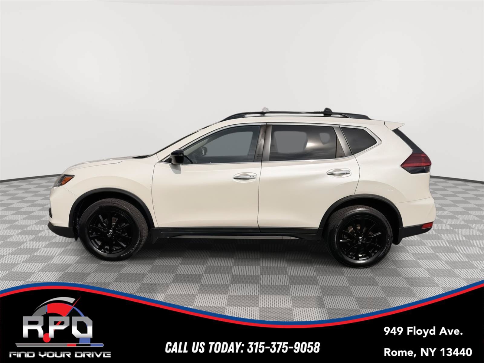 Used 2018 Nissan Rogue SV AWD/4WD image 2