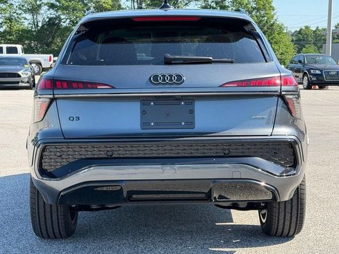New 2026 Audi Q3 quattro 2.0T AWD/4WD image 2