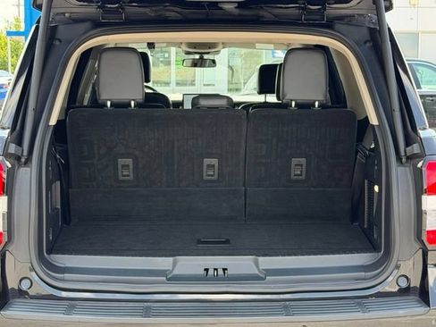 Used 2022 Ford Expedition XLT AWD/4WD image 22