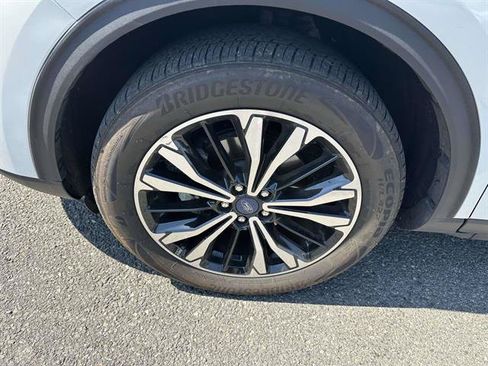 Certified 2022 Ford Escape SEL AWD/4WD image 4