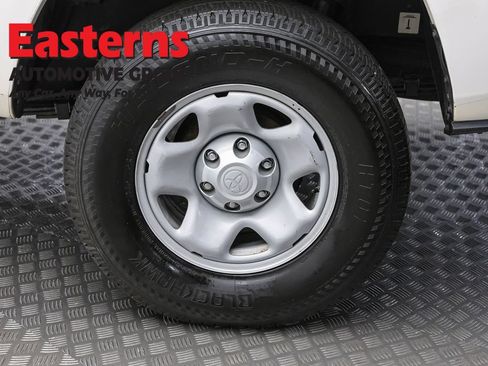 Used 2021 Toyota Tacoma SR RWD image 8