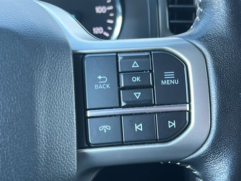 Used 2024 Ford Expedition XLT image 21