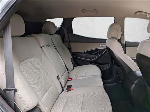 Used 2017 Hyundai Santa Fe Sport FWD image 18