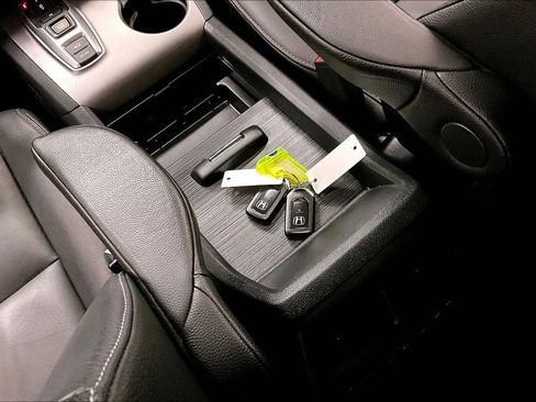 Used 2022 Honda Pilot EX-L image 34