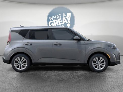 New 2025 Kia Soul LX image 7