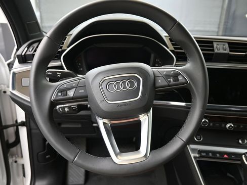 Used 2024 Audi Q3 2.0T Premium w/ Convenience Package image 23