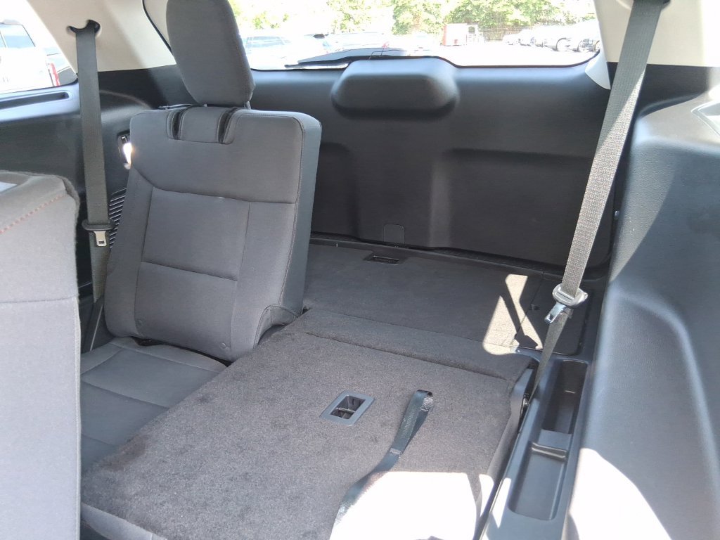 Used 2025 Ford Explorer Active AWD/4WD image 19