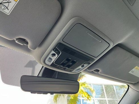 Used 2022 Honda Ridgeline RTL-E image 10